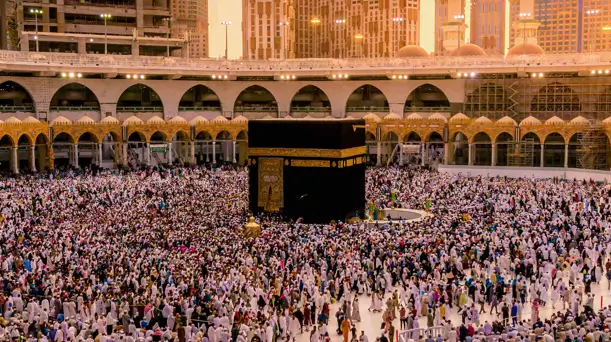 Sign up for a Versatile Dual-Destination Trip with Umrah and India Holidays