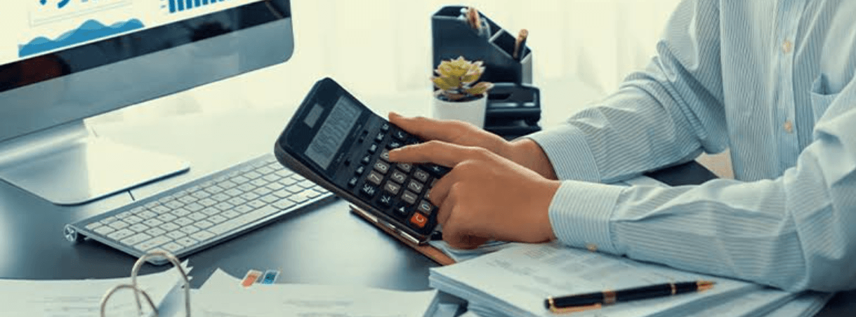 How Accountants Simplify Complex Tax Laws For Clients