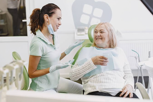 How General Dentistry Supports Seniors In Maintaining Strong Teeth